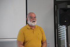 Bergüßung durch den stellv. Schulleiter, Herrn Treuber